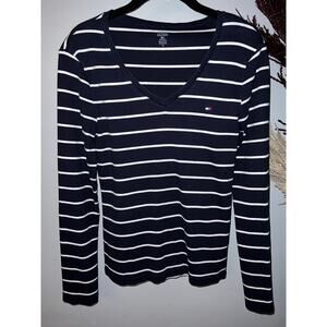 Tommy Hilfiger size M blue & white stripe v-neck pullover casual top logo front